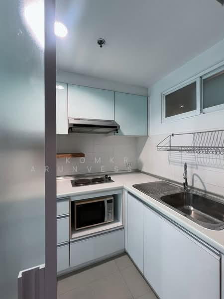 Lumpini Suite Pinklao, Bangkok, 1 Somdet Phra Pin Klao Rd, Bang Yi Khan, Bang Phlat, Bangkok, 2 Bedrooms, 64 sqm, Condo For Rent, by Komkrit Arunvessased, 500467796 - DDproperty.com