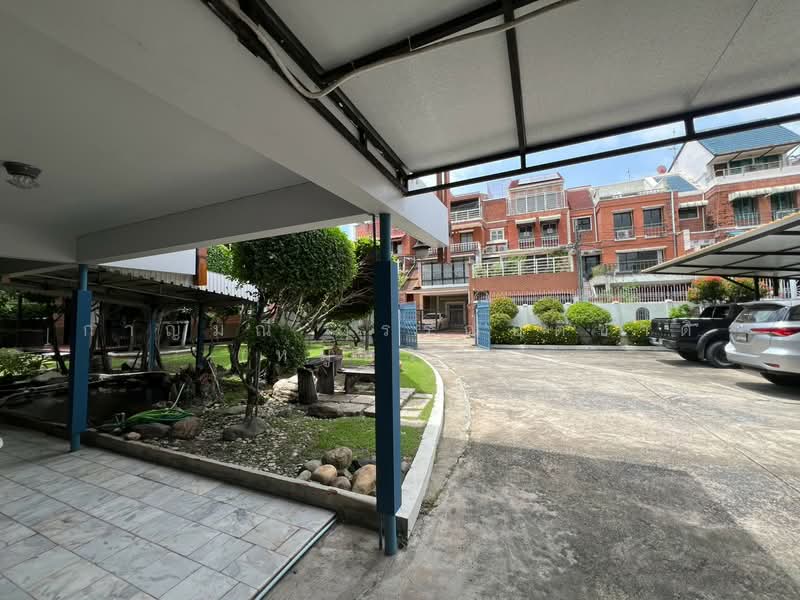 ลาดพร้าว 33 แยก 5, Bangkok, Chan Kasem, Chatuchak, Bangkok, , 1,312 sqm, Land For Sale, by กาญมณี วรรณอติชาติ (หมูหวาน), 500467819 - DDproperty.com