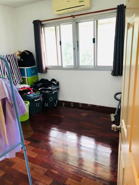 ทาวน์เฮ้าส์ 4-ห้องนอน, กรุงเทพ, ลาดพร้าว, กรุงเทพ, 382 ตร.ม., ทาวน์เฮ้าส์ ขาย, โดย Komkrit Arunvessased, 500467832 - DDproperty.com