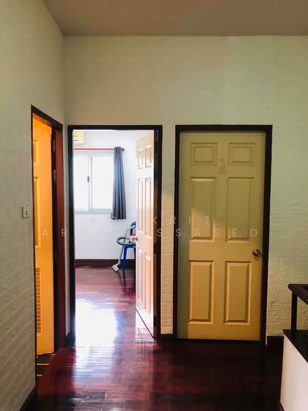 4-BR Townhouse, Bangkok, Lat Phrao, Bangkok, 4 Bedrooms, 382 sqm, Townhouse For Sale, by Komkrit Arunvessased, 500467832 - DDproperty.com