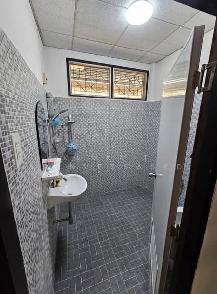 บ้าน 6-ห้องนอน, กรุงเทพ, สายไหม, กรุงเทพ, 82 ตร.ม., บ้านเดี่ยว ขาย, โดย Komkrit Arunvessased, 500467849 - DDproperty.com