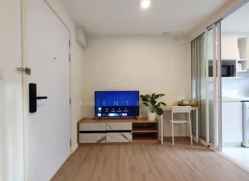 Chateau In Town Phaholyothin 32, Bangkok, 640 Soi Thanon Sena Nikhom 1, Phaholyothin Road, Sena Nikhom, Chatuchak, Bangkok, 1 Bedroom, 27 sqm, Condo For Rent, by Agentbkk, 500467851 - DDproperty.com