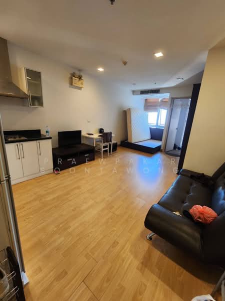Nusasiri Grand, Bangkok, Soi Sukhumvit 42, Phra Kanong, Khlong Toei, Bangkok, 1 Bedroom, 40 sqm, Condo For Rent, by Praewpakar Soontawong, 500467960 - DDproperty.com