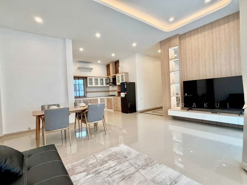3-BR House, Chon Buri (Pattaya), Poong, Bang Lamung (Pattaya), Chon Buri (Pattaya), 3 Bedrooms, 204 sqm, Single Detached House For Sale, by Chalisa Kitilimtrakul, 500467972 - DDproperty.com