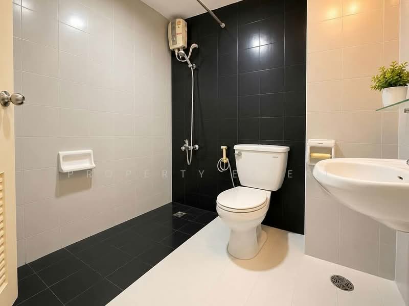 P. Thana Tower 2, Bangkok, Lat Phrao 60 Alley, Wang Thonglang, Bangkok, Studio, 32 sqm, Condo For Sale, by Property Expert, 500467974 - DDproperty.com