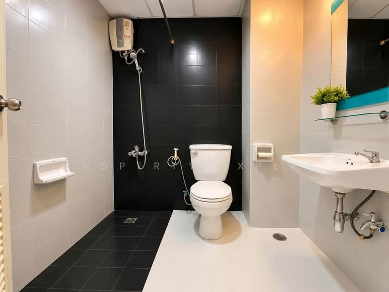 P. Thana Tower 2, Bangkok, Lat Phrao 60 Alley, Wang Thonglang, Bangkok, Studio, 32 sqm, Condo For Sale, by Property Expert, 500467974 - DDproperty.com