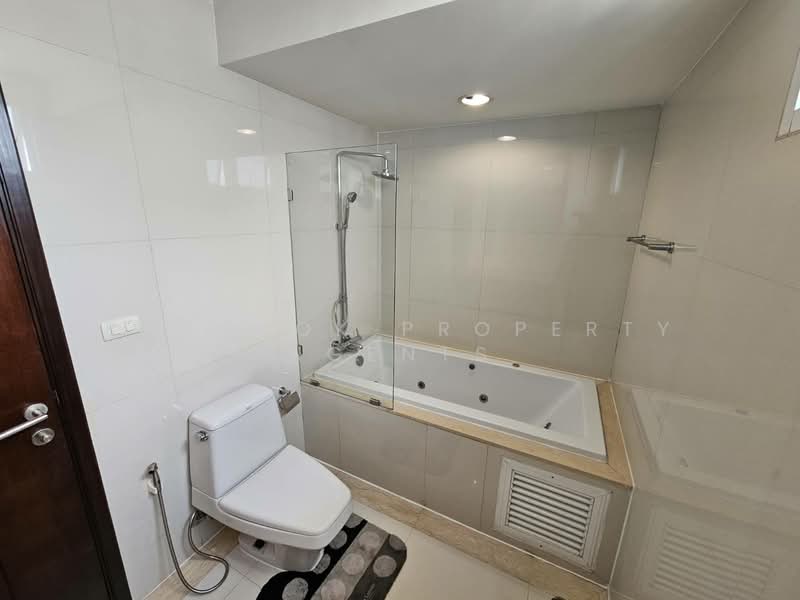 Piyathip Place, Bangkok, 24 Soi Prommitr, Khlong Tan Nua, Watthana, Bangkok, 2 Bedrooms, 172 sqm, Condo For Rent, by BANGKOK PROPERTY AGENTS, 500468029 - DDproperty.com