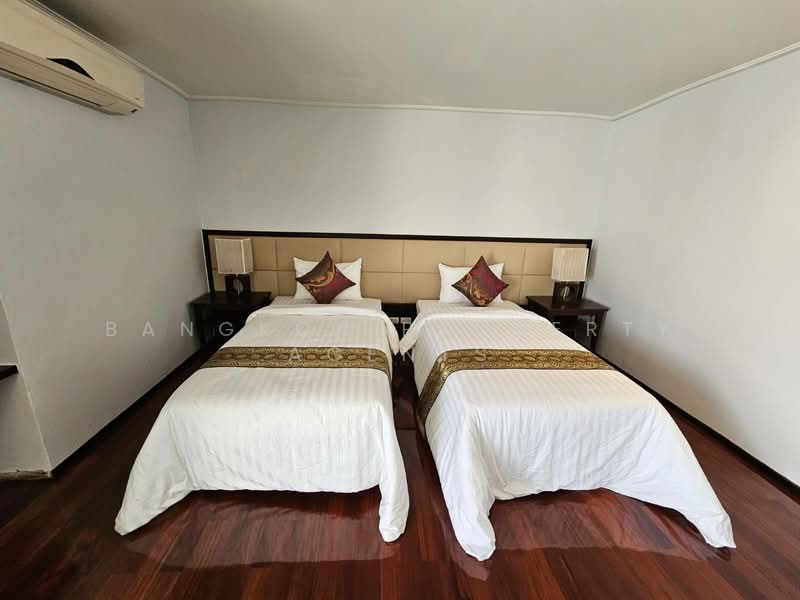 Piyathip Place, Bangkok, 24 Soi Prommitr, Khlong Tan Nua, Watthana, Bangkok, 2 Bedrooms, 172 sqm, Condo For Rent, by BANGKOK PROPERTY AGENTS, 500468029 - DDproperty.com