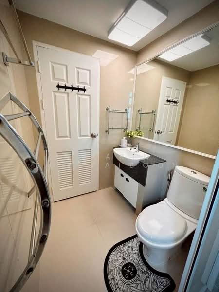 The Kris Express 2, Bangkok, 28 Soi Ratchadaphisek 19, Din Daeng, Bangkok, 2 Bedrooms, 42 sqm, Condo For Rent, by Nakarin Sookpaiboon, 500468050 - DDproperty.com