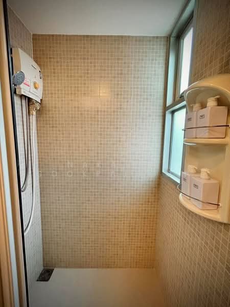 The Kris Express 2, Bangkok, 28 Soi Ratchadaphisek 19, Din Daeng, Bangkok, 2 Bedrooms, 42 sqm, Condo For Rent, by Nakarin Sookpaiboon, 500468050 - DDproperty.com