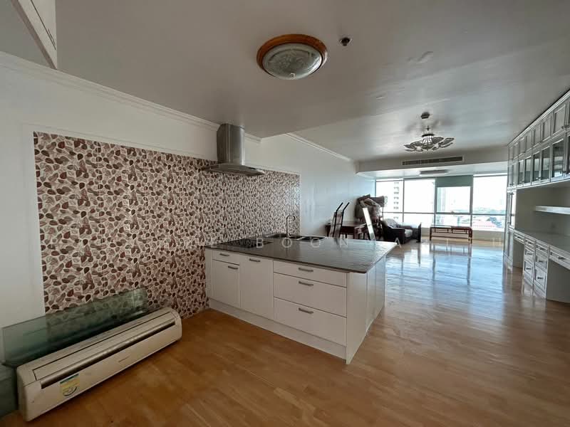 Baan Sathorn Chao Phraya, Bangkok, 931 Charoen Nakhon 15 A Alley, Khlong Ton Sai, Khlong San, Bangkok, 2 Bedrooms, 110 sqm, Condo For Sale, by Pavadee Boonyarith, 500468051 - DDproperty.com