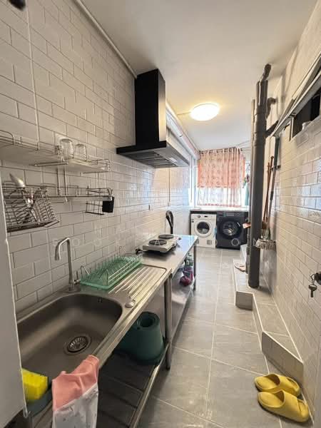 Fortune Condo Town, Bangkok, Naradhiwas Rajanakarindra 24 Alley, Chong Nonsi, Yan Nawa, Bangkok, 2 Bedrooms, 85 sqm, Condo For Rent, by Nakarin Sookpaiboon, 500468087 - DDproperty.com