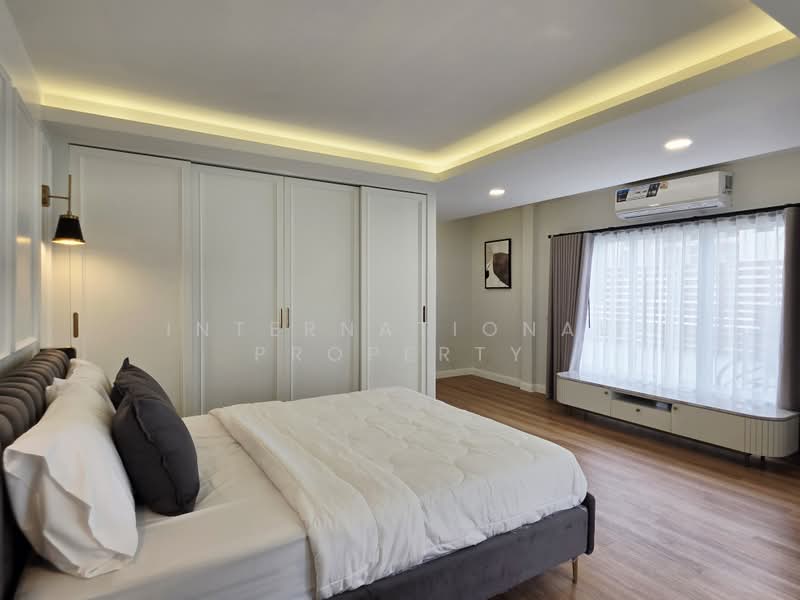 ขายบ้านเดี่ยว เอกมัย, Bangkok, Khlong Tan Nua, Watthana, Bangkok, 3 Bedrooms, 195 sqm, Single Detached House For Sale, by Wanvisar Property, 500468088 - DDproperty.com