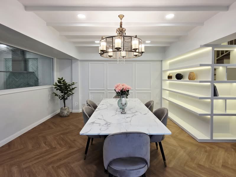 ขายบ้านเดี่ยว เอกมัย, Bangkok, Khlong Tan Nua, Watthana, Bangkok, 3 Bedrooms, 195 sqm, Single Detached House For Sale, by Wanvisar Property, 500468088 - DDproperty.com