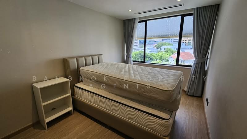 Tipamas Suites : ทิพมาศ สวีท, กรุงเทพ, ถนนสาทรใต้, ทุ่งมหาเมฆ, สาทร, กรุงเทพ, 151 ตร.ม., อพาร์ทเมนท์ ให้เช่า, โดย BANGKOK PROPERTY AGENTS, 500468101 - DDproperty.com