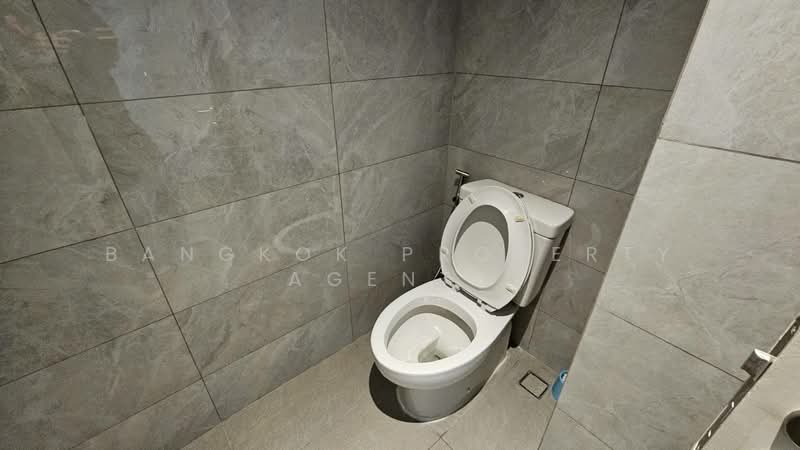 Tipamas Suites : ทิพมาศ สวีท, กรุงเทพ, ถนนสาทรใต้, ทุ่งมหาเมฆ, สาทร, กรุงเทพ, 151 ตร.ม., อพาร์ทเมนท์ ให้เช่า, โดย BANGKOK PROPERTY AGENTS, 500468101 - DDproperty.com