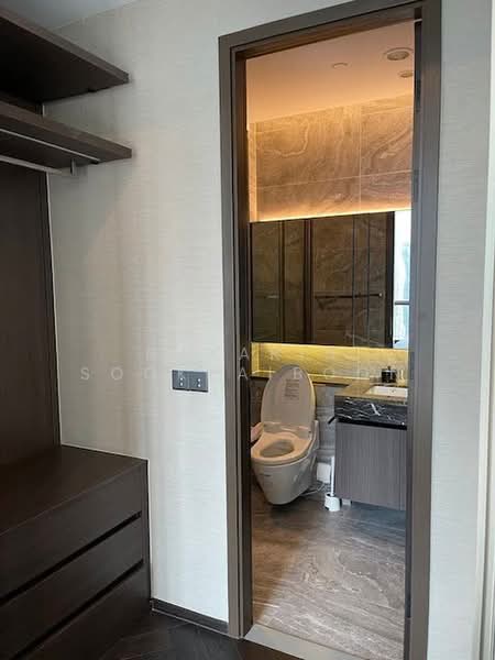 The Esse Sukhumvit 36, Bangkok, Soi Sukhumvit 36, Sukhumvit Road, Phra Kanong, Khlong Toei, Bangkok, 1 Bedroom, 39 sqm, Condo For Rent, by Nakarin Sookpaiboon, 500468118 - DDproperty.com