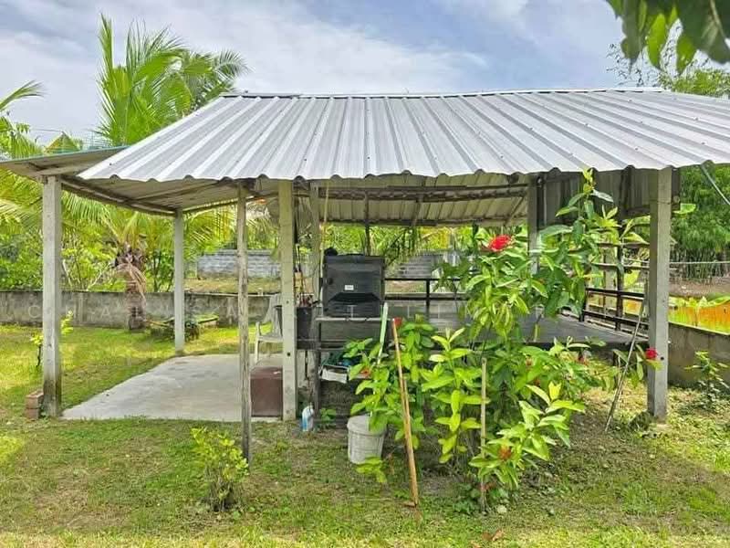 3-BR House, Chon Buri (Pattaya), Bang Phra, Si Racha, Chon Buri (Pattaya), 3 Bedrooms, 204 sqm, Single Detached House For Sale, by Chalisa Kitilimtrakul, 500468119 - DDproperty.com