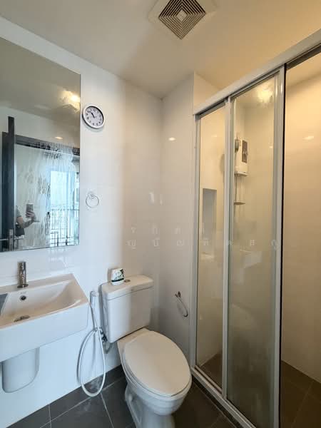 The Base Park East Sukhumvit 77, Bangkok, 99 Soi Pridi Banomyong 2, Phra Kanong Nua, Watthana, Bangkok, 1 Bedroom, 26 sqm, Condo For Sale, by จิรกิตติ์ (คิม)เจริญบัณฑิตสกุล, 500468188 - DDproperty.com