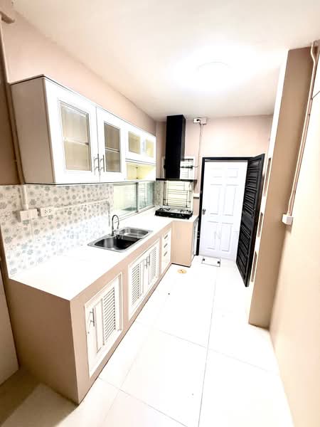 Areeya The Colors 2 Kaset - Navamintra, Bangkok, Areeya The Color 2 Soi 6, Chorake Bua, Lat Phrao, Bangkok, 3 Bedrooms, 112 sqm, Townhouse For Rent, by Home4rent, 500468227 - DDproperty.com
