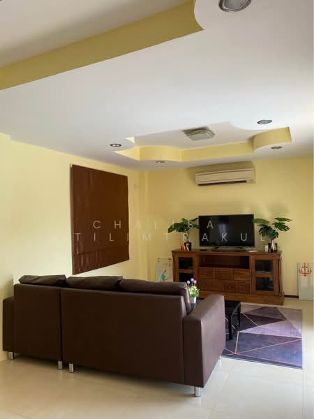 3-BR House, Chon Buri (Pattaya), Nong Pru, Bang Lamung (Pattaya), Chon Buri (Pattaya), 3 Bedrooms, 328 sqm, Single Detached House For Sale, by Chalisa Kitilimtrakul, 500468228 - DDproperty.com