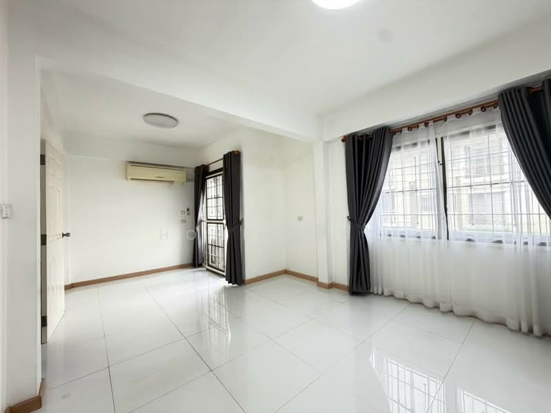 Supalai Ville Ekkamai-Ramindra, Bangkok, Ram Inthra Rd., Tha Rang, Bang Khen, Bangkok, 4 Bedrooms, 170 sqm, Single Detached House For Rent, by Home4rent, 500468251 - DDproperty.com
