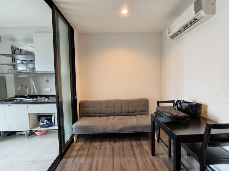 The Base Park East Sukhumvit 77, Bangkok, 99 Soi Pridi Banomyong 2, Phra Kanong Nua, Watthana, Bangkok, 1 Bedroom, 30 sqm, Condo For Rent, by Khun Toey เตย, 500468279 - DDproperty.com