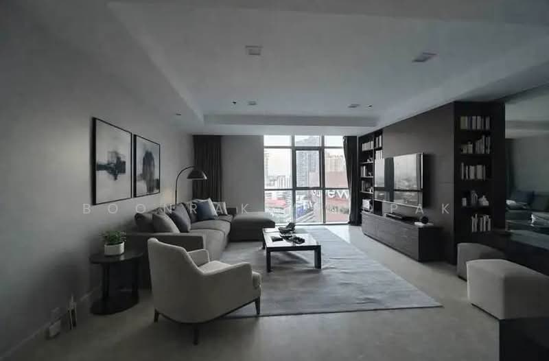 Nusasiri Grand, Bangkok, Soi Sukhumvit 42, Phra Kanong, Khlong Toei, Bangkok, 3 Bedrooms, 130 sqm, Condo For Rent, by Boonraksa Sopak, 500468313 - DDproperty.com