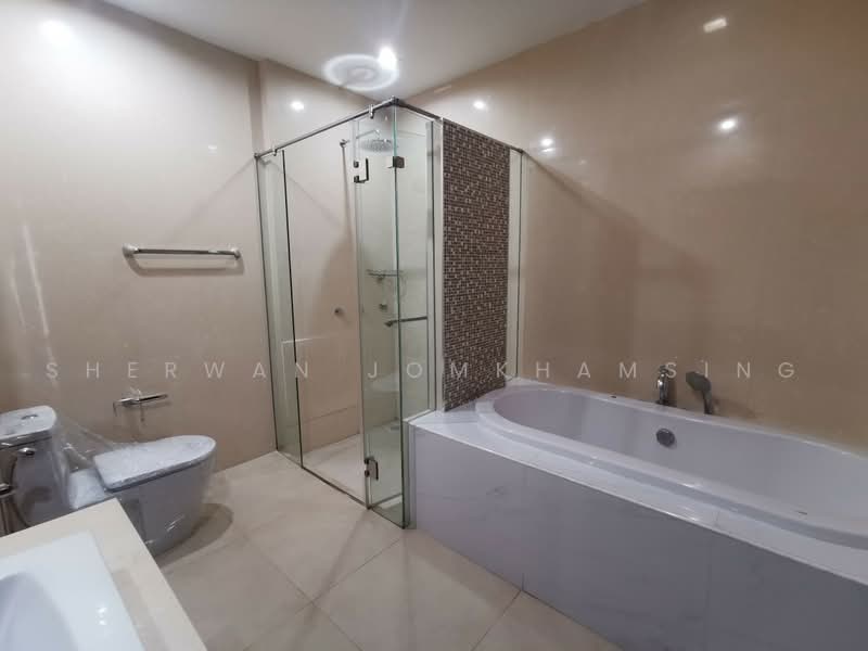 The Madison, Bangkok, Sukhumvit 41, Khlong Tan Nua, Watthana, Bangkok, 2 Bedrooms, 162 sqm, Condo For Rent, by Sherwan Jomkhamsing, 500468348 - DDproperty.com