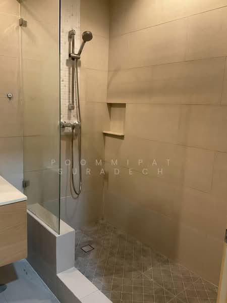 Villa Ratchatewi, Bangkok, 83 Phayathai Road, Thanon Phaya Thai, Ratchathewi, Bangkok, Studio, 40 sqm, Condo For Rent, by Poommipat Suradech, 500468352 - DDproperty.com