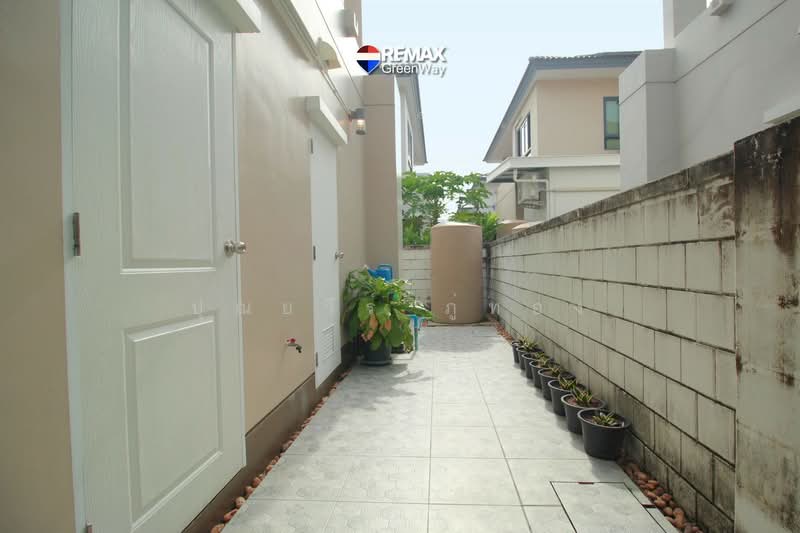 Centro Onnut-Suvarnabhumi, Samut Prakan, Soi Gingkaew 37, Rachathewa, Bang Plee, Samut Prakan, 4 Bedrooms, 256 sqm, Single Detached House For Sale, by Poonyawee Puthong, 500468357 - เซนโทร อ่อนนุช สุวรรณภูมิ ใหม่ ใหญ่ คุ้ม - DDproperty.com