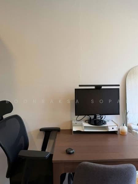 The Teak Sathorn-Lumpini, Bangkok, 108 Soi Sri Bamphen, Chong Nonsi, Yan Nawa, Bangkok, 1 Bedroom, 34 sqm, Condo For Rent, by Boonraksa Sopak, 500468360 - DDproperty.com