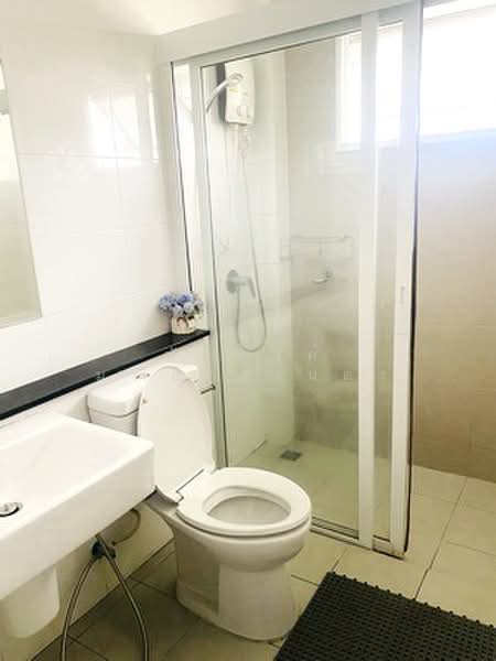 Areeya Como Ladkrabang-Suvarnabhumi, Bangkok, Khum Thong-Lam Toi Ting Road, Khum Thong, Lat Krabang, Bangkok, 4 Bedrooms, 400 sqm, Single Detached House For Rent, by นัฐพงค์ มณีอัครเนตร, 500468362 - DDproperty.com