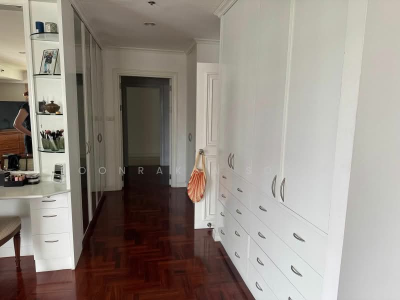 Kallista Mansion, Bangkok, 64 Soi Sukhumvit 11, Khlongtoei Nua, Watthana, Bangkok, 4 Bedrooms, 315 sqm, Condo For Rent, by Boonraksa Sopak, 500468371 - DDproperty.com