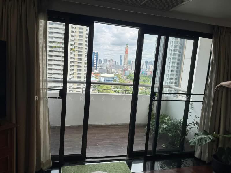 Kallista Mansion, Bangkok, 64 Soi Sukhumvit 11, Khlongtoei Nua, Watthana, Bangkok, 4 Bedrooms, 315 sqm, Condo For Rent, by Boonraksa Sopak, 500468371 - DDproperty.com