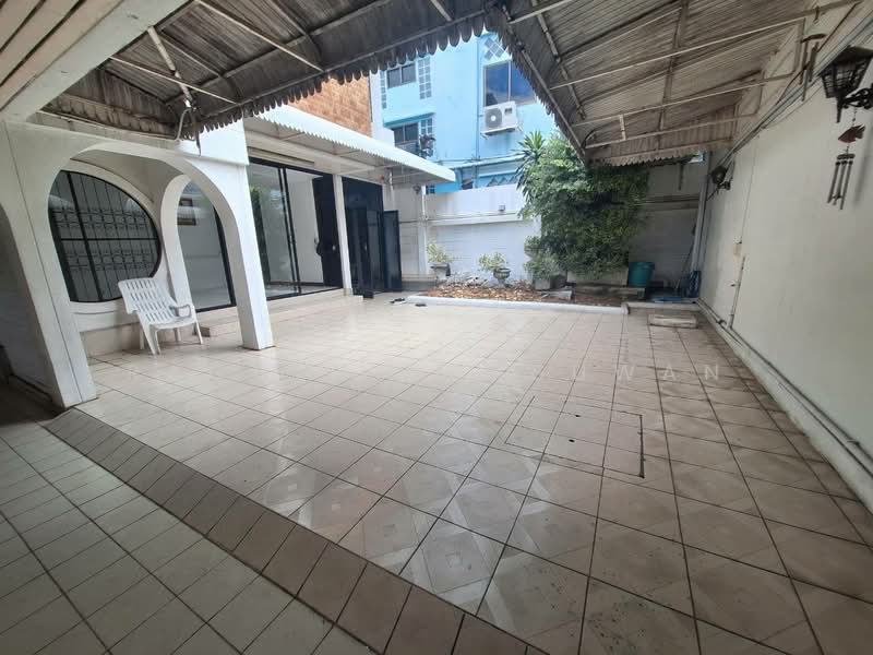 House for rent at Vibhavadi Rangsit Road, Bangkok, วิภาวดีรังสิต2 แยก2-1, Din Daeng, Bangkok, 4 Bedrooms, 277 sqm, Single Detached House For Rent, by Rachen Nopsuwan, 500468377 - DDproperty.com