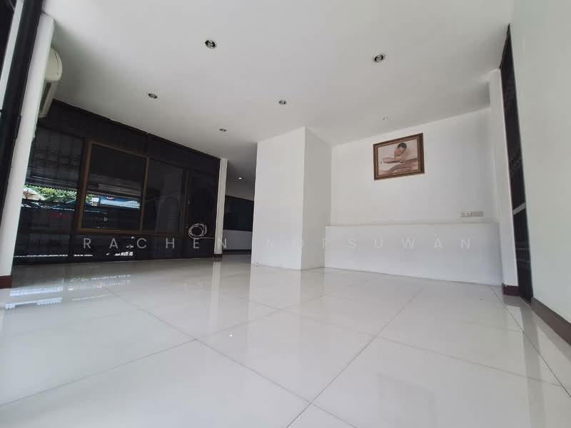 House for rent at Vibhavadi Rangsit Road, Bangkok, วิภาวดีรังสิต2 แยก2-1, Din Daeng, Bangkok, 4 Bedrooms, 277 sqm, Single Detached House For Rent, by Rachen Nopsuwan, 500468377 - DDproperty.com