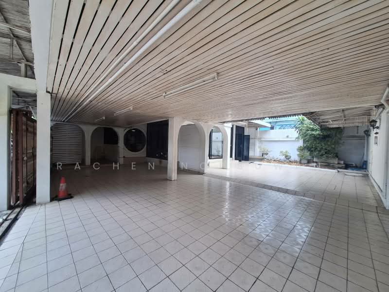 House for rent at Vibhavadi Rangsit Road, Bangkok, วิภาวดีรังสิต2 แยก2-1, Din Daeng, Bangkok, 4 Bedrooms, 277 sqm, Single Detached House For Rent, by Rachen Nopsuwan, 500468377 - DDproperty.com