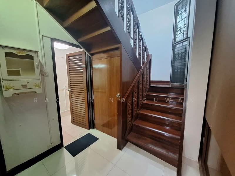 House for rent at Vibhavadi Rangsit Road, Bangkok, วิภาวดีรังสิต2 แยก2-1, Din Daeng, Bangkok, 4 Bedrooms, 277 sqm, Single Detached House For Rent, by Rachen Nopsuwan, 500468377 - DDproperty.com