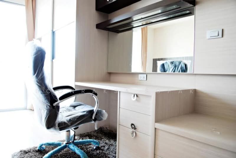 Sky Walk Residences, Bangkok, 1599 Sukhumvit Road, Phra Kanong Nua, Watthana, Bangkok, 1 Bedroom, 40 sqm, Condo For Rent, by Boonraksa Sopak, 500468391 - DDproperty.com