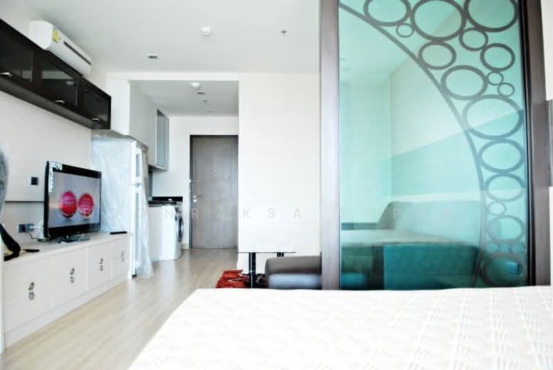 Sky Walk Residences, Bangkok, 1599 Sukhumvit Road, Phra Kanong Nua, Watthana, Bangkok, 1 Bedroom, 40 sqm, Condo For Rent, by Boonraksa Sopak, 500468391 - DDproperty.com