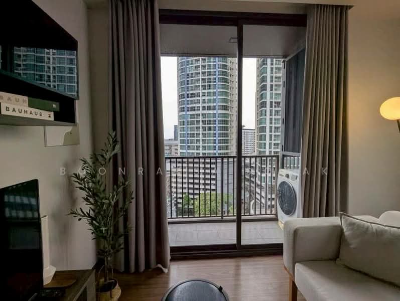 The Line Sukhumvit 71, Bangkok, 15 Sukhumvit 71 Road, Phra Kanong Nua, Watthana, Bangkok, 1 Bedroom, 45 sqm, Condo For Rent, by Boonraksa Sopak, 500468397 - DDproperty.com