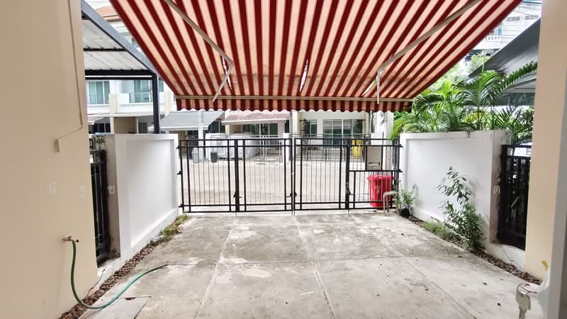 Baan Klang Mueng Ladprao 101, Bangkok, Soi Ladprao 101, Ladprao Road, Khlong Chan, Bang Kapi, Bangkok, 4 Bedrooms, 160 sqm, Townhouse For Rent, by นัฐชภัสร์ นวลถิระยนต์, 500468415 - DDproperty.com
