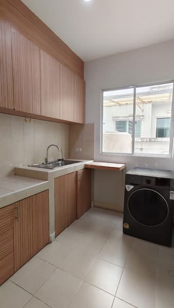 Baan Klang Mueng Ladprao 101, Bangkok, Soi Ladprao 101, Ladprao Road, Khlong Chan, Bang Kapi, Bangkok, 4 Bedrooms, 160 sqm, Townhouse For Rent, by นัฐชภัสร์ นวลถิระยนต์, 500468415 - DDproperty.com