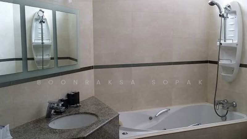 Witthayu Complex, Bangkok, 1673 New Petchaburi Road, Makkasan, Ratchathewi, Bangkok, 3 Bedrooms, 101 sqm, Condo For Rent, by Boonraksa Sopak, 500468420 - DDproperty.com