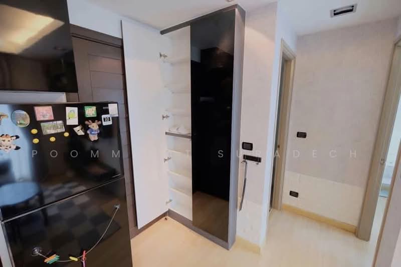 Thru Thonglor, Bangkok, Petchaburi Road, Bang Kapi, Huai Khwang, Bangkok, 1 Bedroom, 35 sqm, Condo For Rent, by Poommipat Suradech, 500468426 - DDproperty.com