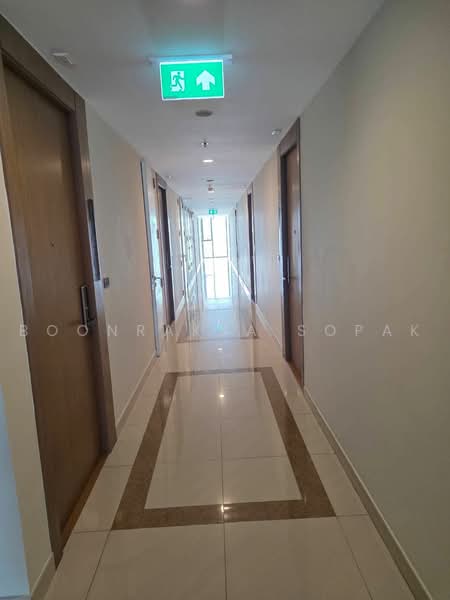 Bright Wongwian Yai, Bangkok, 18 Somdet Phra Chao Tak Sin Road, Bukkalo, Thon Buri, Bangkok, 1 Bedroom, 35 sqm, Condo For Rent, by Boonraksa Sopak, 500468440 - DDproperty.com