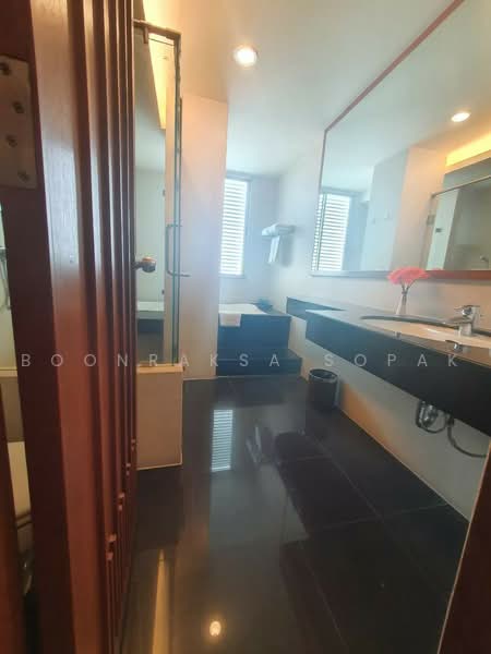 Sathorn Gallery Residences, Bangkok, 70 Pan Road, Silom, Bang Rak, Bangkok, 3 Bedrooms, 230 sqm, Apartment For Rent, by Boonraksa Sopak, 500468465 - DDproperty.com