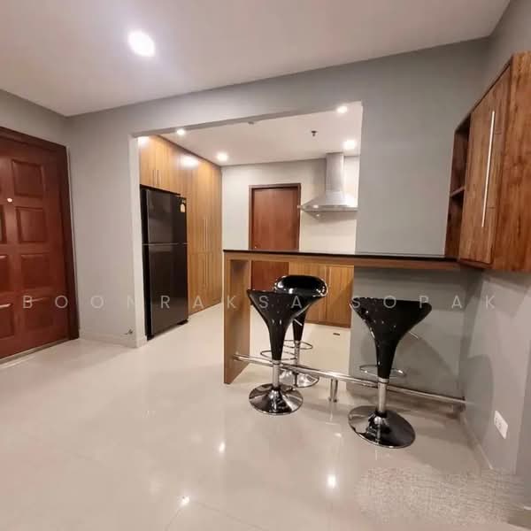 Baan Phrom Phong, Bangkok, Soi Sukhumvit 39, Khlong Tan Nua, Watthana, Bangkok, 2 Bedrooms, 105 sqm, Condo For Rent, by Boonraksa Sopak, 500468468 - DDproperty.com
