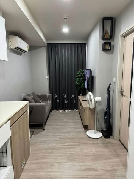 Maestro 03 Ratchada-Rama 9, Bangkok, Soi Ratchadaphisek 3 Ratchadaphisek Road, Din Daeng, Bangkok, 1 Bedroom, 30 sqm, Condo For Rent, by Rattanaporn Khamlit, 500468476 - DDproperty.com
